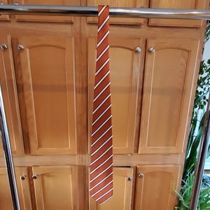 Neck tie